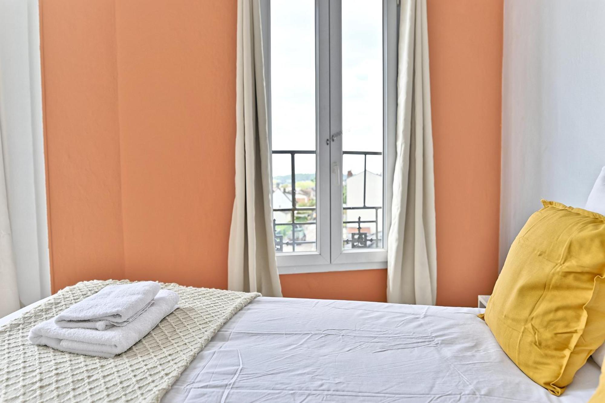 Appartement Paisible En Banlieue Parisienne Gagny Bagian luar foto